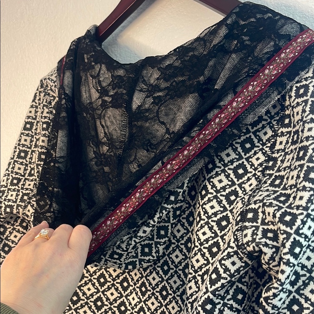 Scrapbook Black and White Patterned Camisole - Picture 5 of 9